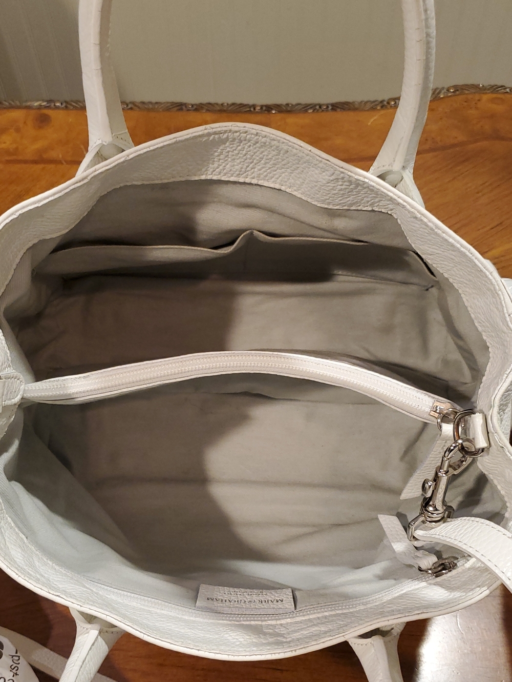 Mark & Graham Small Elisabetta Slouch Bag - Picture 11 of 14